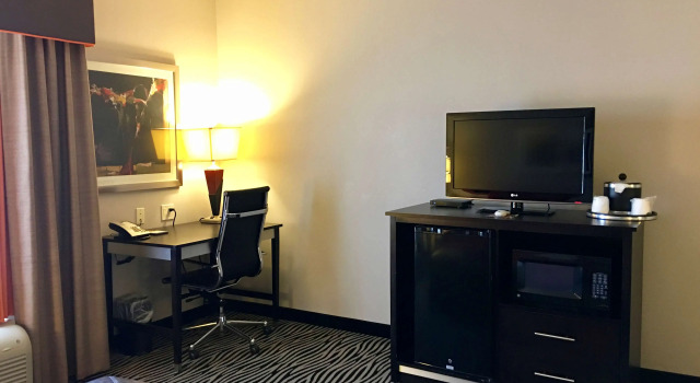 Hampton Inn and Suites Tulsa Central, Book Hotel Tulsa Oklahoma