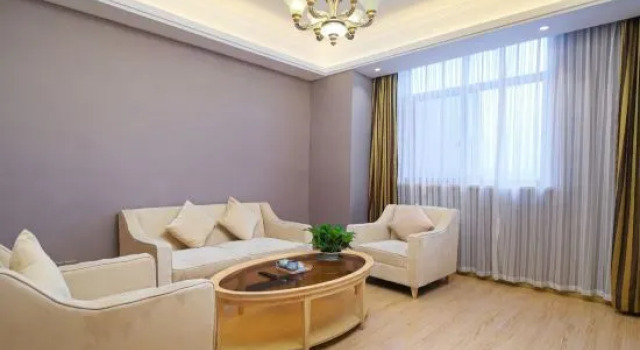 Люкс Deluxe Vienna Hotel (Zhuji Xishi Hometown Wanda)