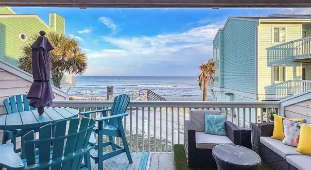 Апартаменты Poolside Fun + Oceanfront Bliss: Kure Beach Haven!