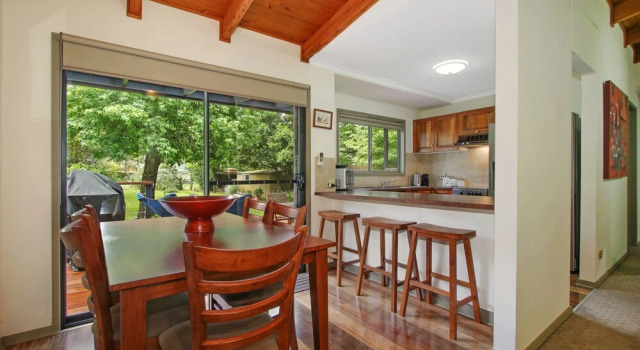Rail Trail Cottage - BRIGHT, Varaa Lomakoti Bright 