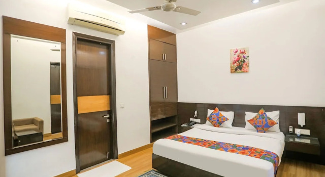Номер Deluxe FabHotel Rivlet Residency