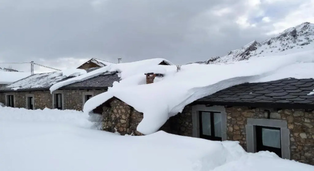 Коттедж Casas Rurales Entre Babia y La Luna