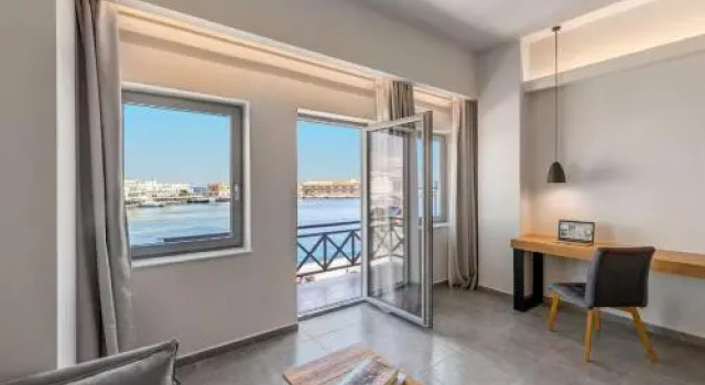 Naves Suites