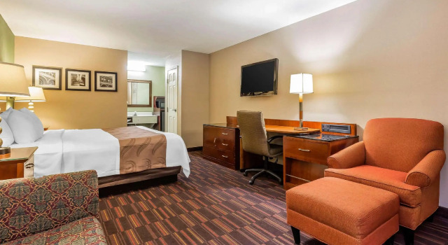 Двухместный люкс Quality Inn & Suites near Robins Air Force Base