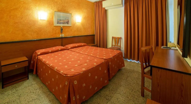 Двухместный номер Standard BLUESEA Continental