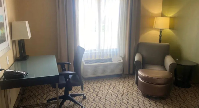 Двухместный номер Standard Цокольный этаж Wingate by Wyndham Fort Saskatchewan