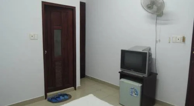 Thai Hoang Hotel, Забронировать Отель Танбинь 