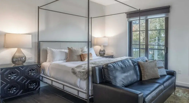121 Hotel Buyout by Avantstay Buyout of 121 Hotel w/ Living Areas & Meeting Room! Sleeps 58