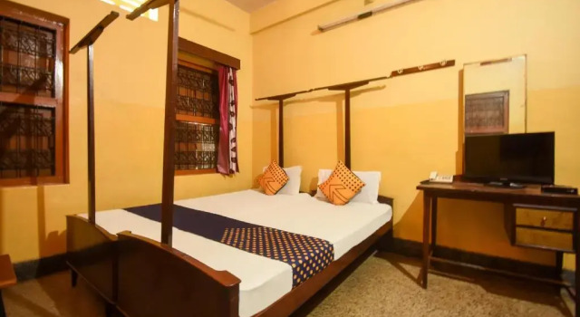 Hotel Vijaya by OYO Rooms, Prenota Hotel Cuttack 