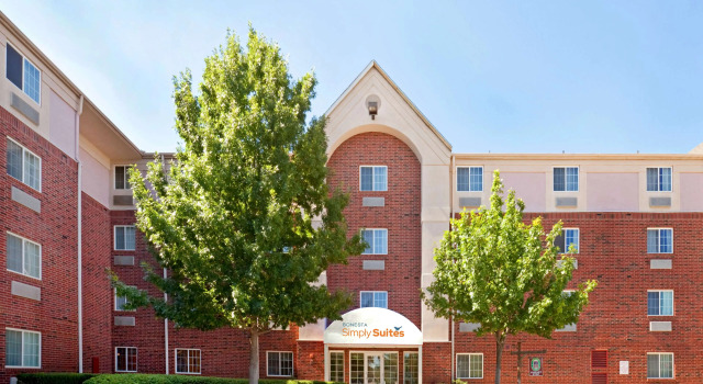Sonesta Simply Suites Arlington Entertainment District