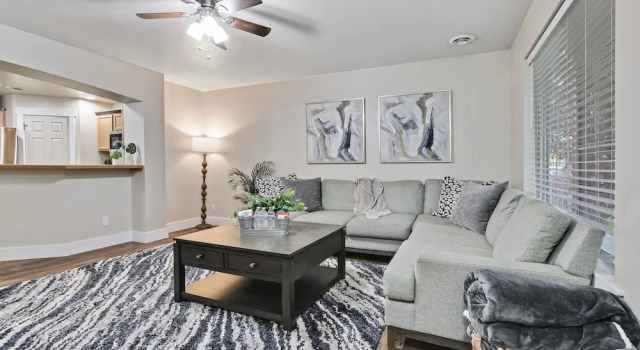 Коттедж Newly remodeled private home