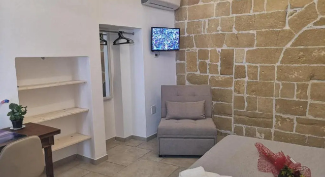 Двухместный номер Deluxe B & B San Giovanni 9
