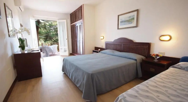 Standard Vierer Zimmer Hotel Antares