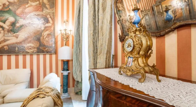 Residenza Contessa Costanza, Забронировать Отель Навона Рим, рядом с Уста истины