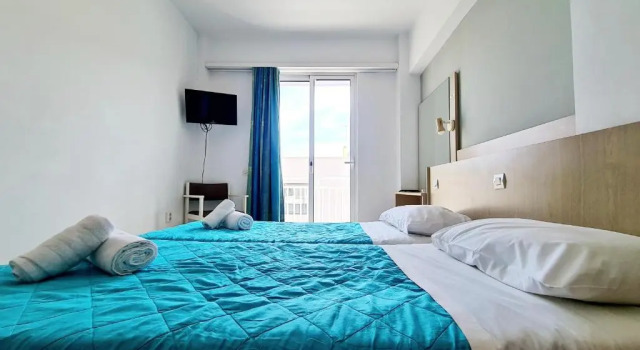 Двухместный номер Standard с балконом G92 City Hotel