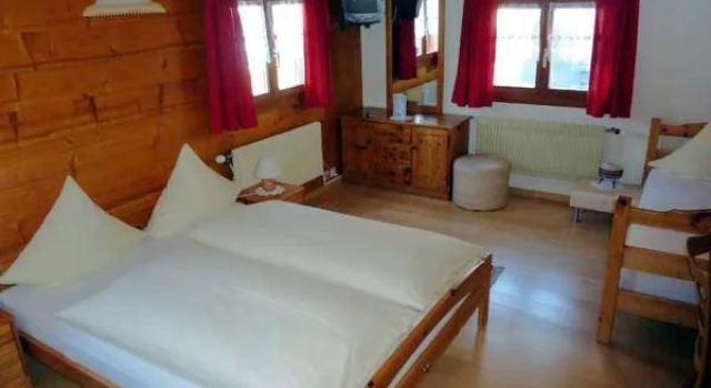 Haus Rhodania, Prenota Hotel Albinen Canton Vallese