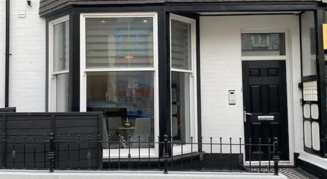 Апартаменты Sandleigh Apartment