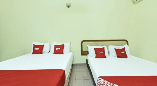 Люкс OYO 90736 Lh Resak Motel