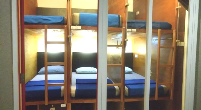 Buton Backpacker Lodge, Reservar Hotel Hotéis em Bandung com pequeno-almoço, perto de Bandung Indah Plaza, Café da manhã