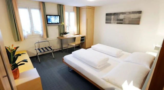 Трёхместный номер Standard Hotel Kreuz