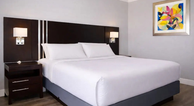 Номер Comfort Fairview Inn & Suites