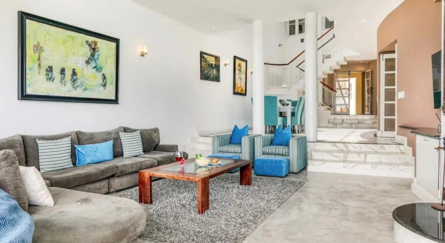Camps Bay 6bed w Ocean Views and Pool Villa Sevara