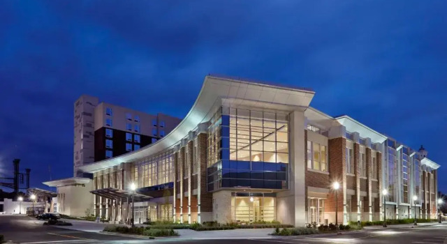 Номер Standard с видом на реку DoubleTree by Hilton Lawrenceburg