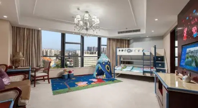 Семейный люкс Ronzou International Hotel