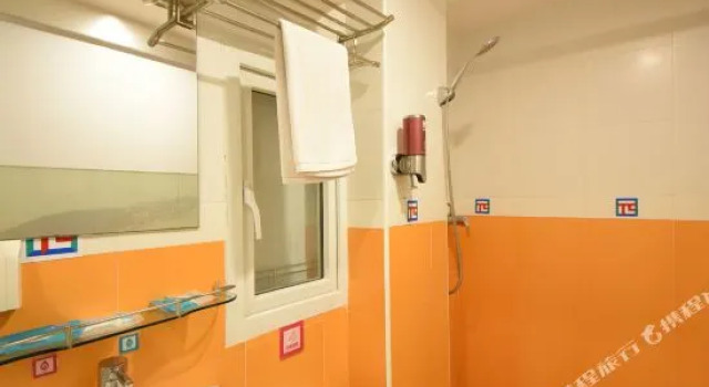 Pai Hotel Guangzhou Panyu Bridge Subway Station