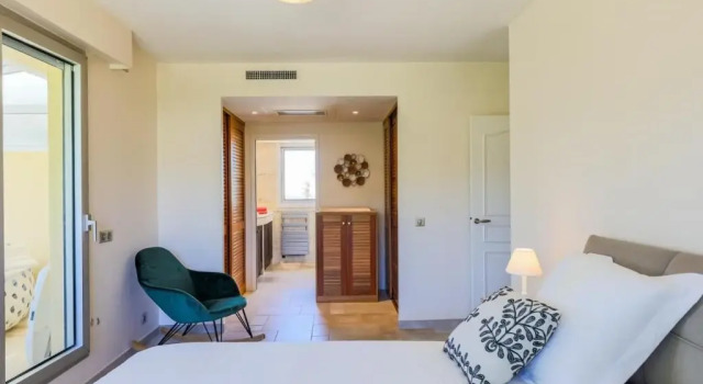 ATHENA PENTHOUSE AP4205 By Riviera Holiday Homes