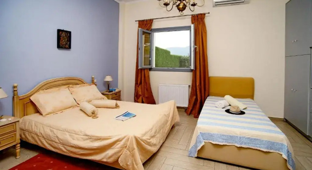 Luxury Villa Dion, Rezerwuj Willa Hotele w Trifylia z basenem, Basen