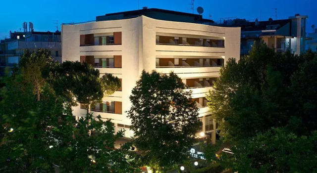 Hotel Caravelle