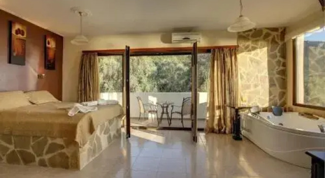 Paramonas Villa 0 Pool Air Con WiFi, Забронировать Вилла Отели периферии Ионических островов с бассейном, Бассейн