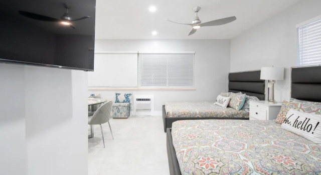 Люкс Deluxe The Surf Hollywood Beach