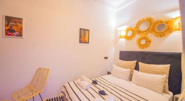 Riad Bab Taghzout Marrakech, Забронировать Отель Отели Марракеш-Тенсифт-Эль-Хауз с парковкой, Парковка