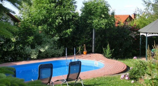 Вилла Gruppenunterkunft mit Pool in Ballenstedt