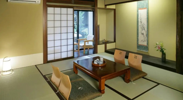 Номер Japanese-Style Deluxe с видом на сад Matsubaya Ryokan