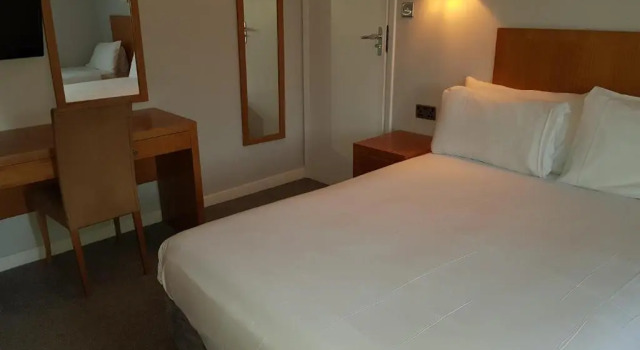 Двухместный номер Standard Tri-Star Hotel