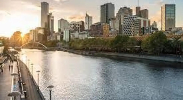 Brightly place 1BR1BA in south yarra+WIFI+Balcony, Book Hotel South Yarra 