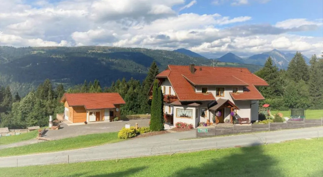 Апартаменты Chalets und Apartments Hauserhof Nassfeld
