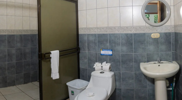 Кровать в общем номере (женский номер) Poshtel Arenal