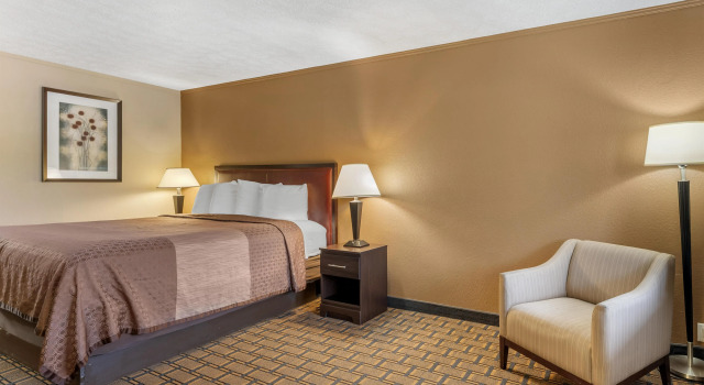 Двухместный номер Standard SureStay Hotel by Best Western Summersville