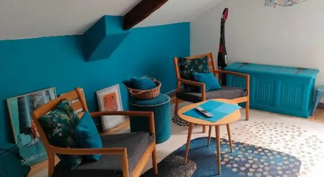 Le Garage, confort, calme de la ville et vue sur jardin, Varaa Hotelli Hotellit Côtes-d'Armor pysäköinnillä, Pysäköinti