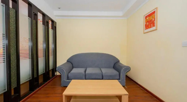 Люкс Home Inn Chongqing Lianglukou Station