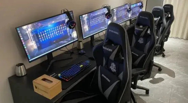 Кровать в общем номере Ai Esports Pinecone Hotel