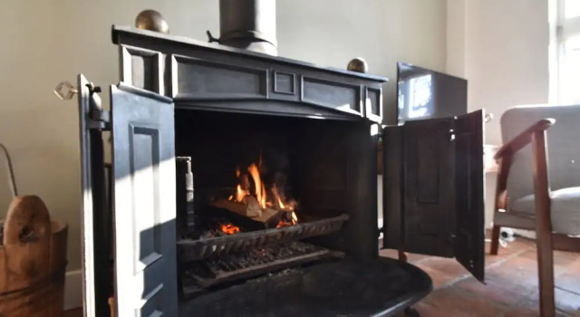 Beautiful Farmhouse in Veere with Open Fireplace, Book Hotel Veere 