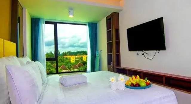 Семейный люкс с 2 комнатами Homelike Family Apartment Pool on the roof with Sea View