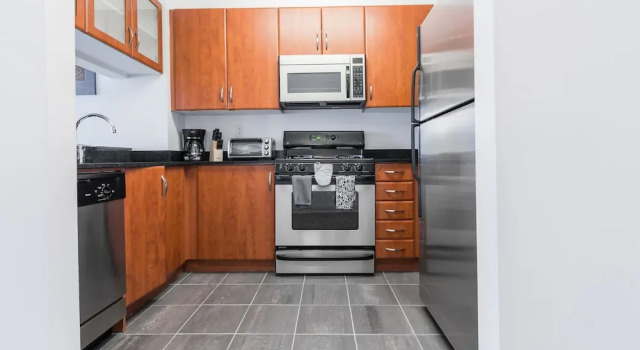Апартаменты Beautiful 1 Bed Fully Furnished Apartment