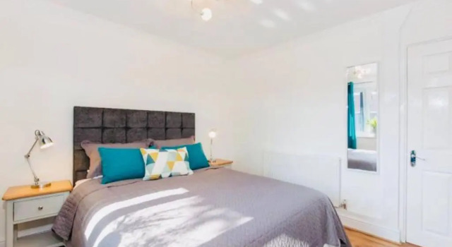 Lovely one bed apartment with free parking, Varaa Huoneisto Asunnot kohteessa Merseyside, Huoneisto