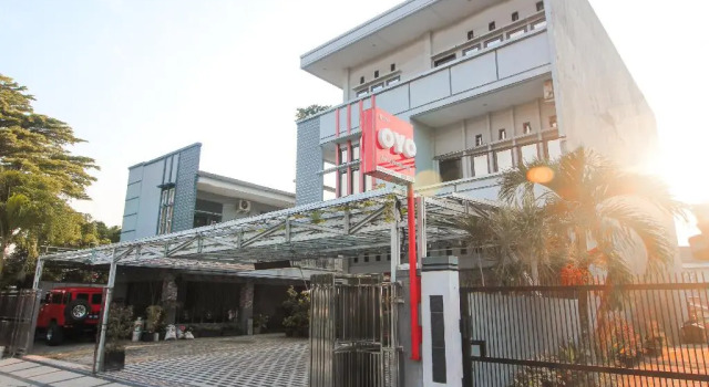 OYO 1227 Variz Homestay Syariah, Book Hotel Pekanbaru 
